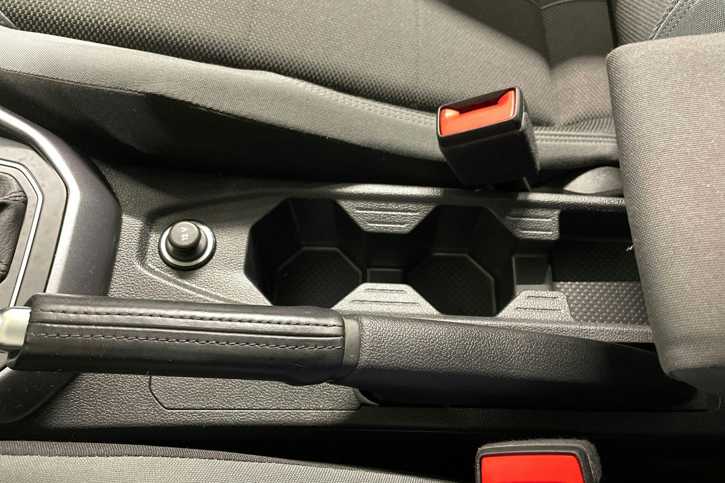 valkoinen Volkswagen Polo 2019 kuva 21.