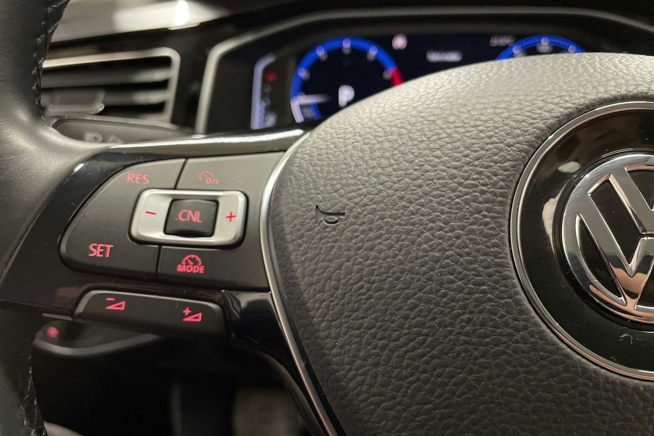 valkoinen Volkswagen Polo 2019 kuva 23.