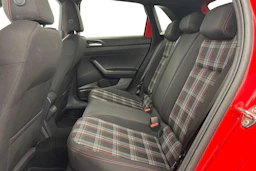 punainen Volkswagen Polo 2019 kuva 8.