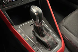 punainen Volkswagen Polo 2019 kuva 21.