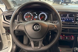 valkoinen Volkswagen Polo 2018 kuva 17.