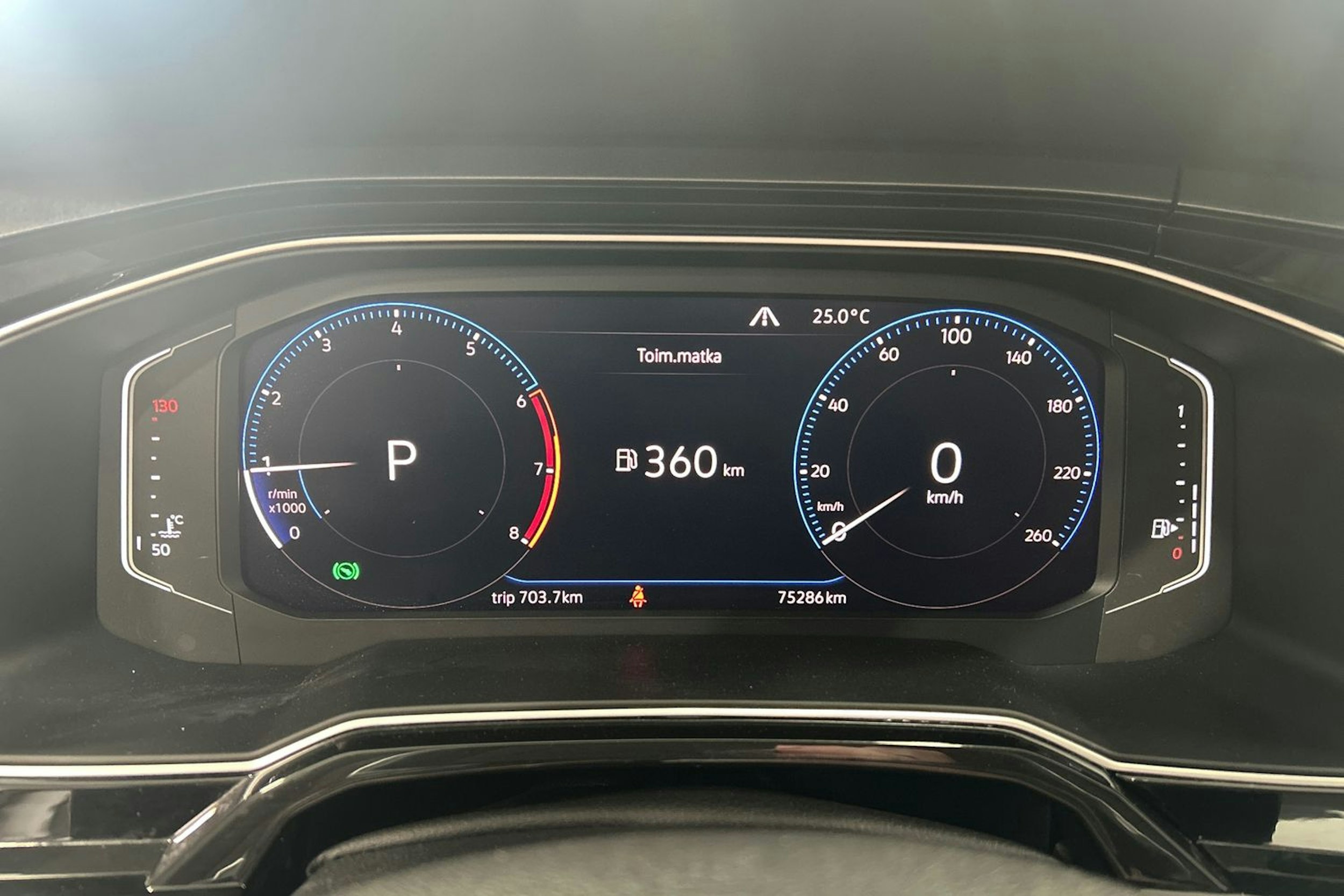 Valkoinen Volkswagen Polo 2018 kuva 17.