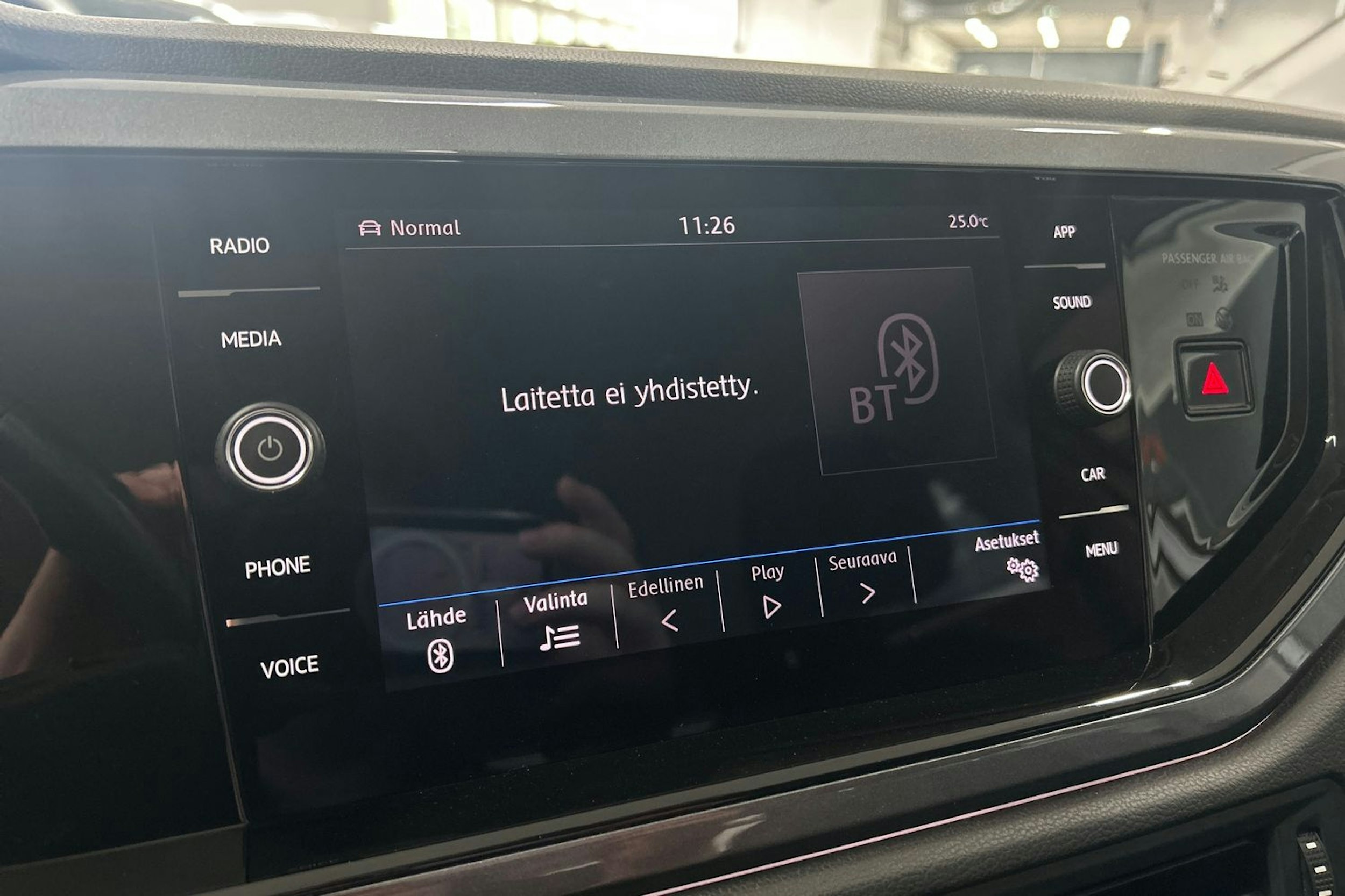 Valkoinen Volkswagen Polo 2018 kuva 19.