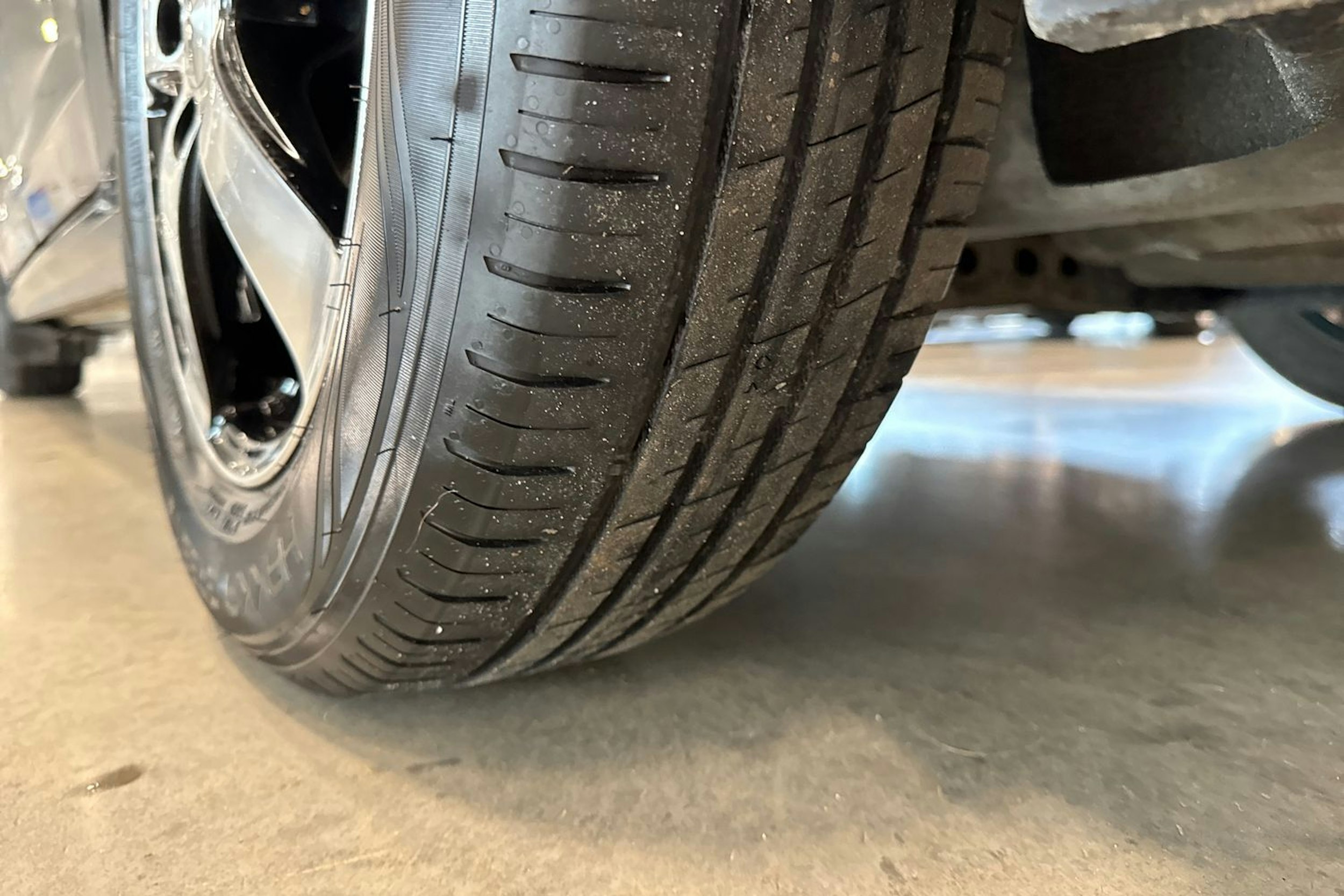 harmaa Volkswagen Polo 2018 kuva 13.