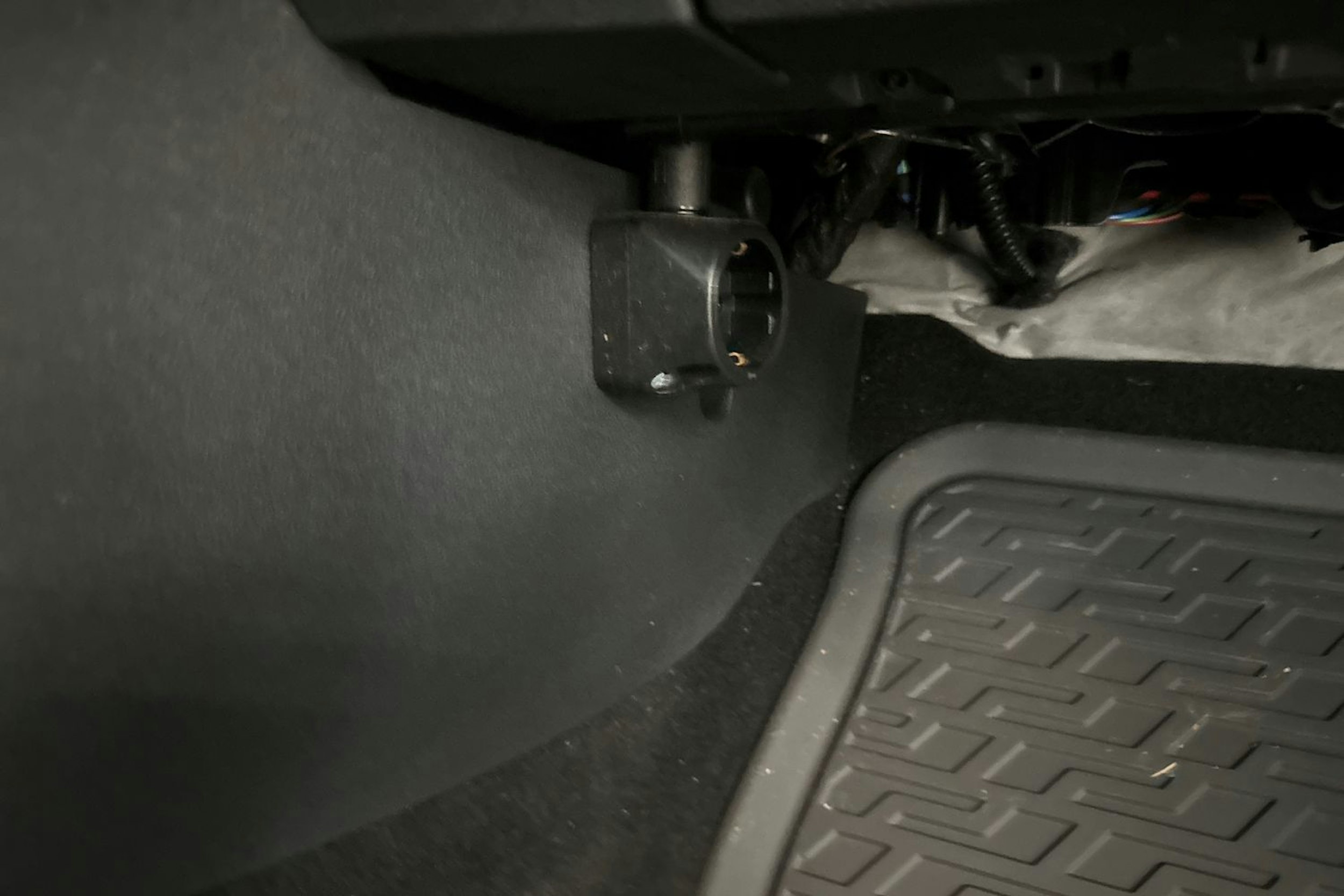 harmaa Volkswagen Polo 2018 kuva 19.