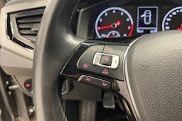 Harmaa Volkswagen POLO 2018 kuva 17.