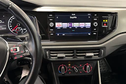 valkoinen Volkswagen Polo 2018 kuva 12.