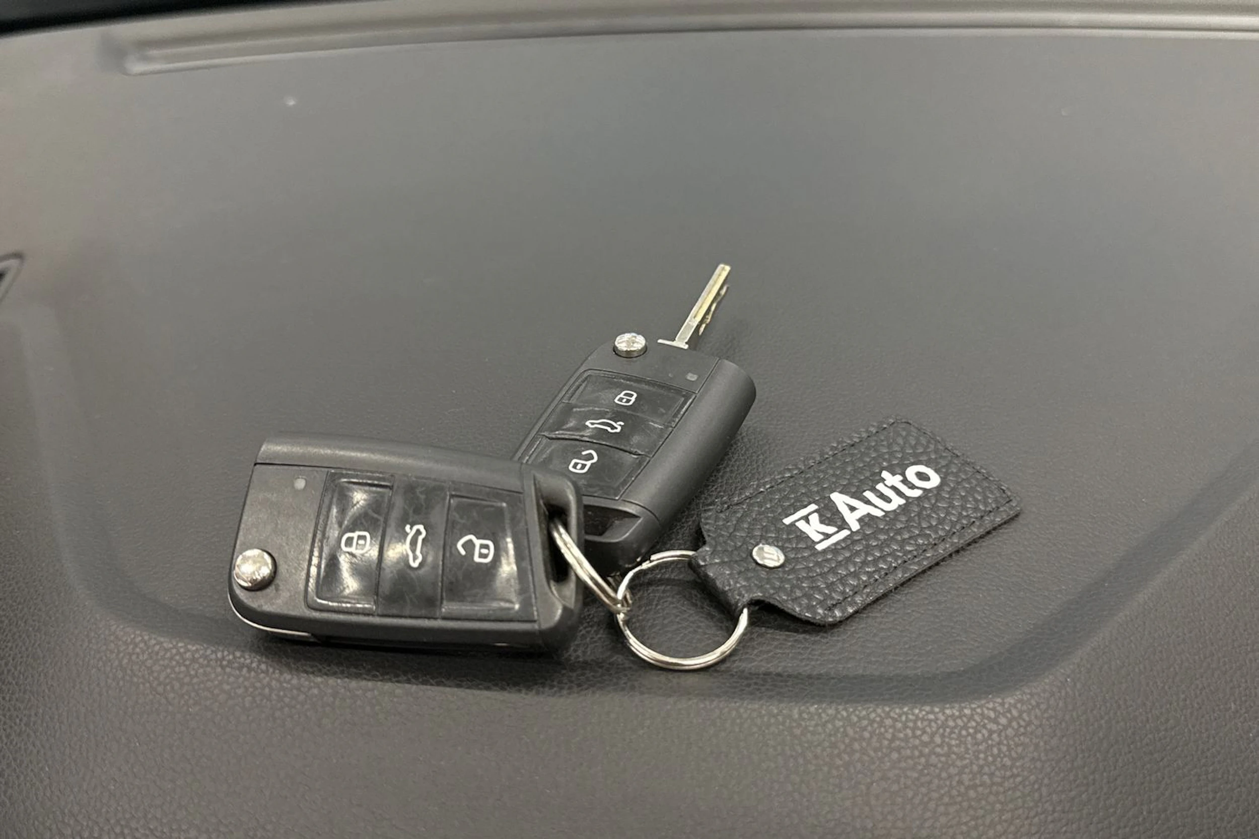 valkoinen Volkswagen Polo 2018 kuva 14.