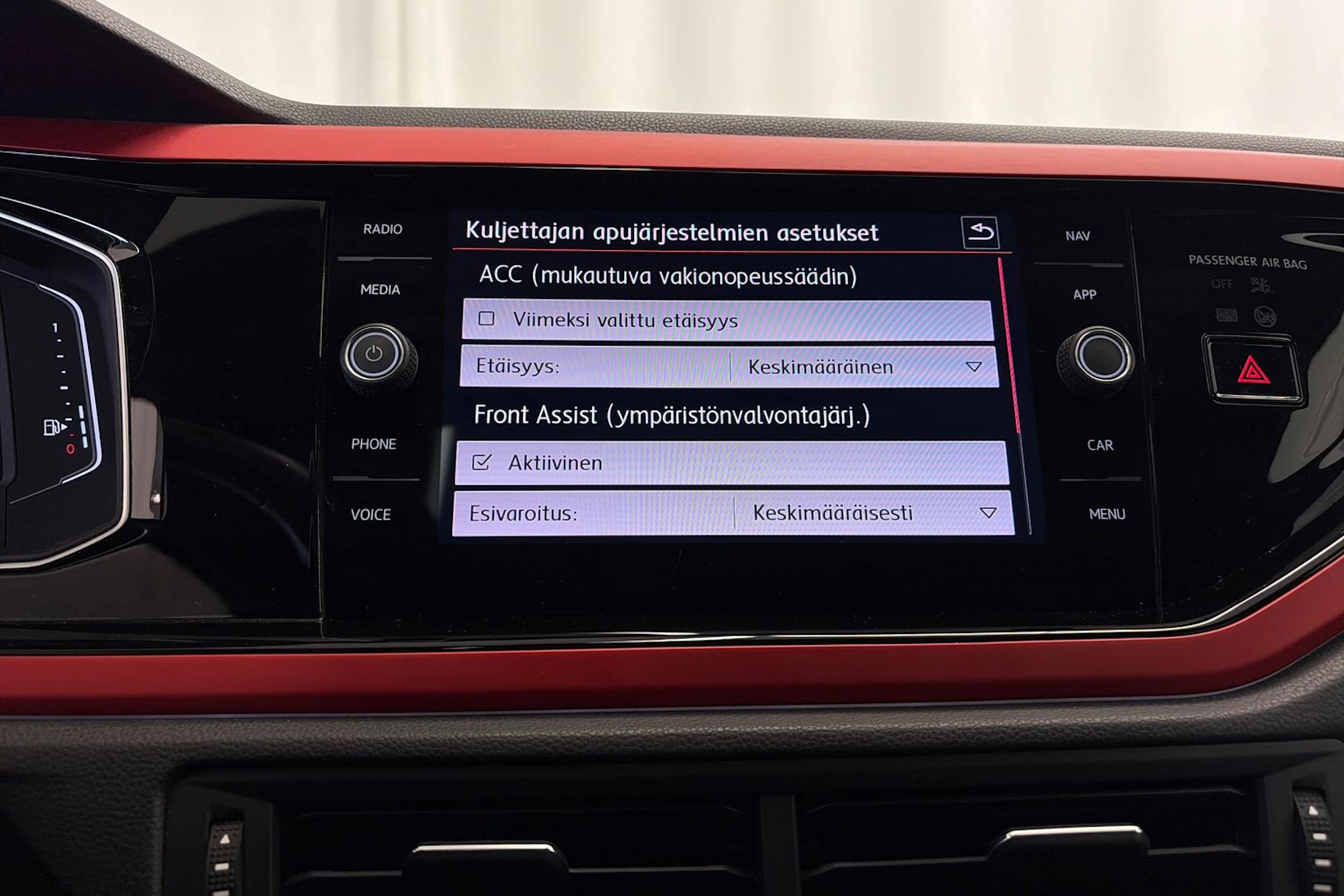 sininen Volkswagen Polo 2018 kuva 22.