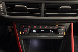 sininen Volkswagen Polo 2018 kuva 24.