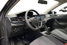 harmaa Volkswagen Polo 2018 kuva 6.