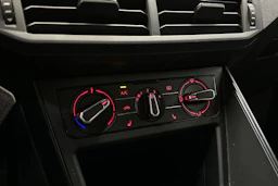 harmaa Volkswagen Polo 2018 kuva 14.