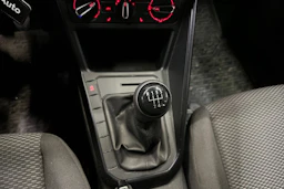 harmaa Volkswagen Polo 2018 kuva 15.