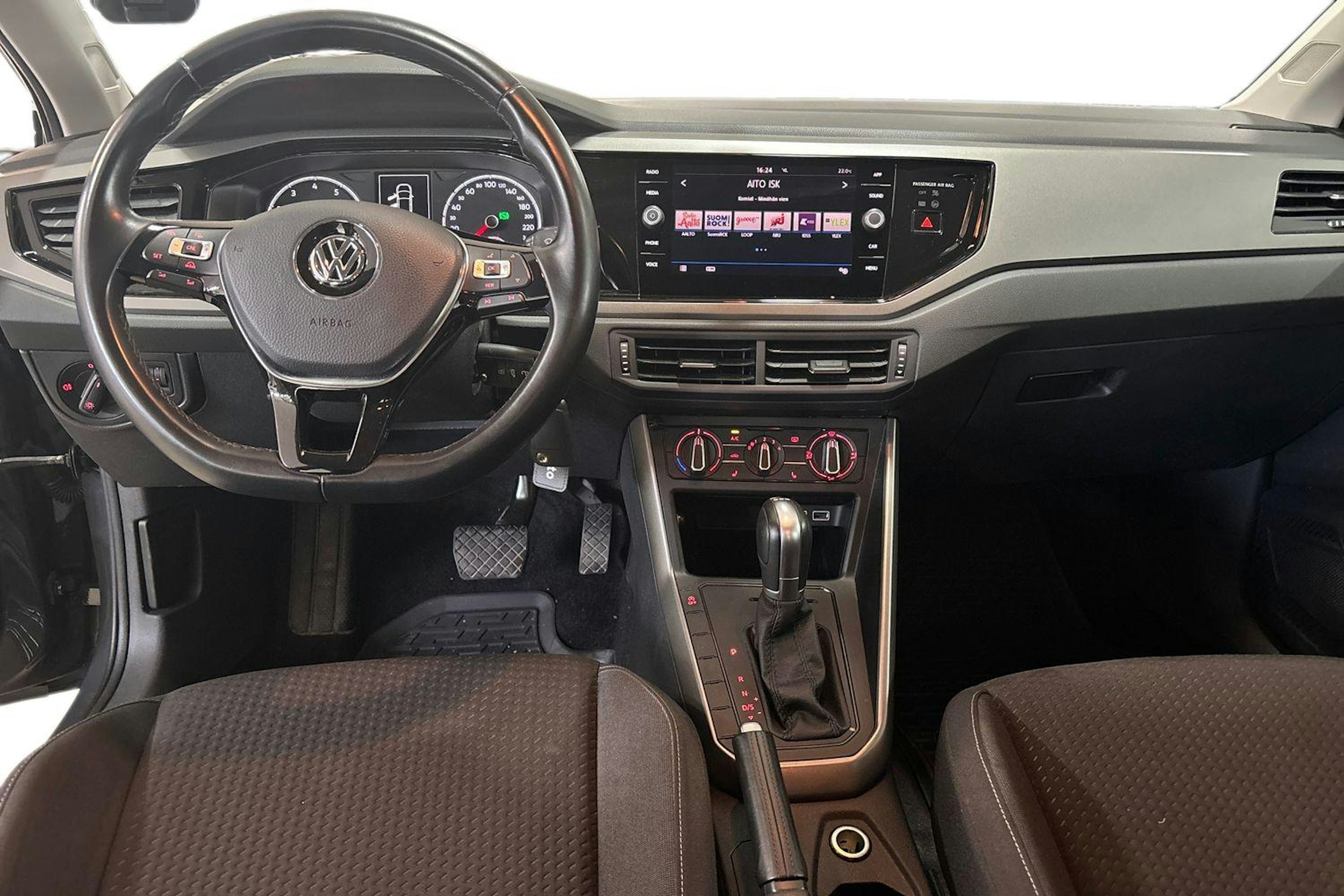 Harmaa Volkswagen POLO 2018 kuva 9.