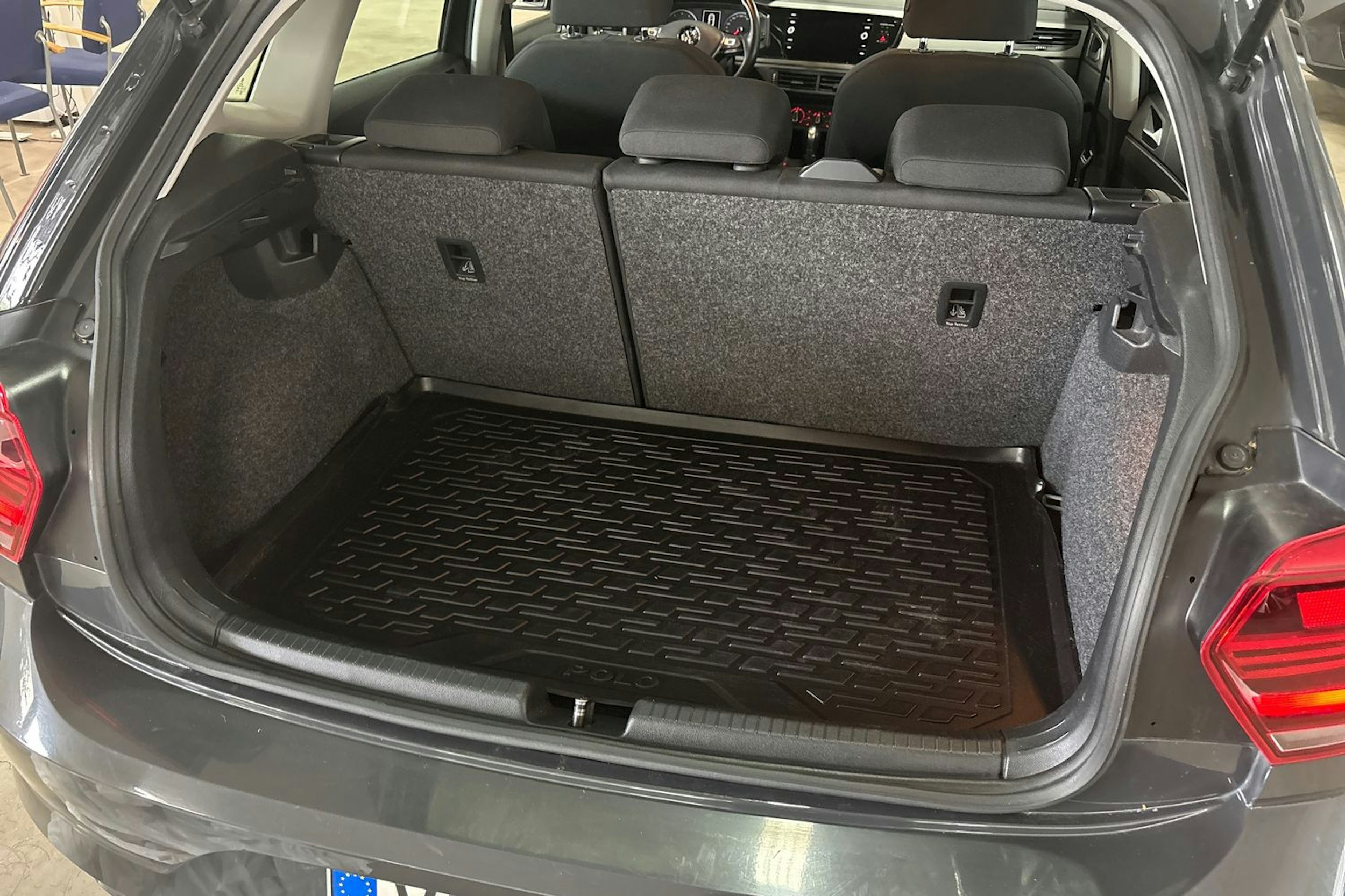 Harmaa Volkswagen POLO 2018 kuva 14.