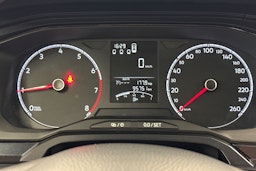 valkoinen Volkswagen Polo 2018 kuva 12.