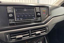 valkoinen Volkswagen Polo 2018 kuva 13.