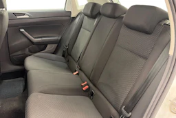 valkoinen Volkswagen Polo 2018 kuva 11.