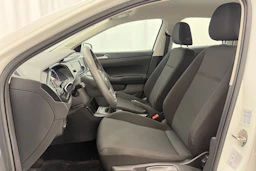 valkoinen Volkswagen Polo 2018 kuva 16.