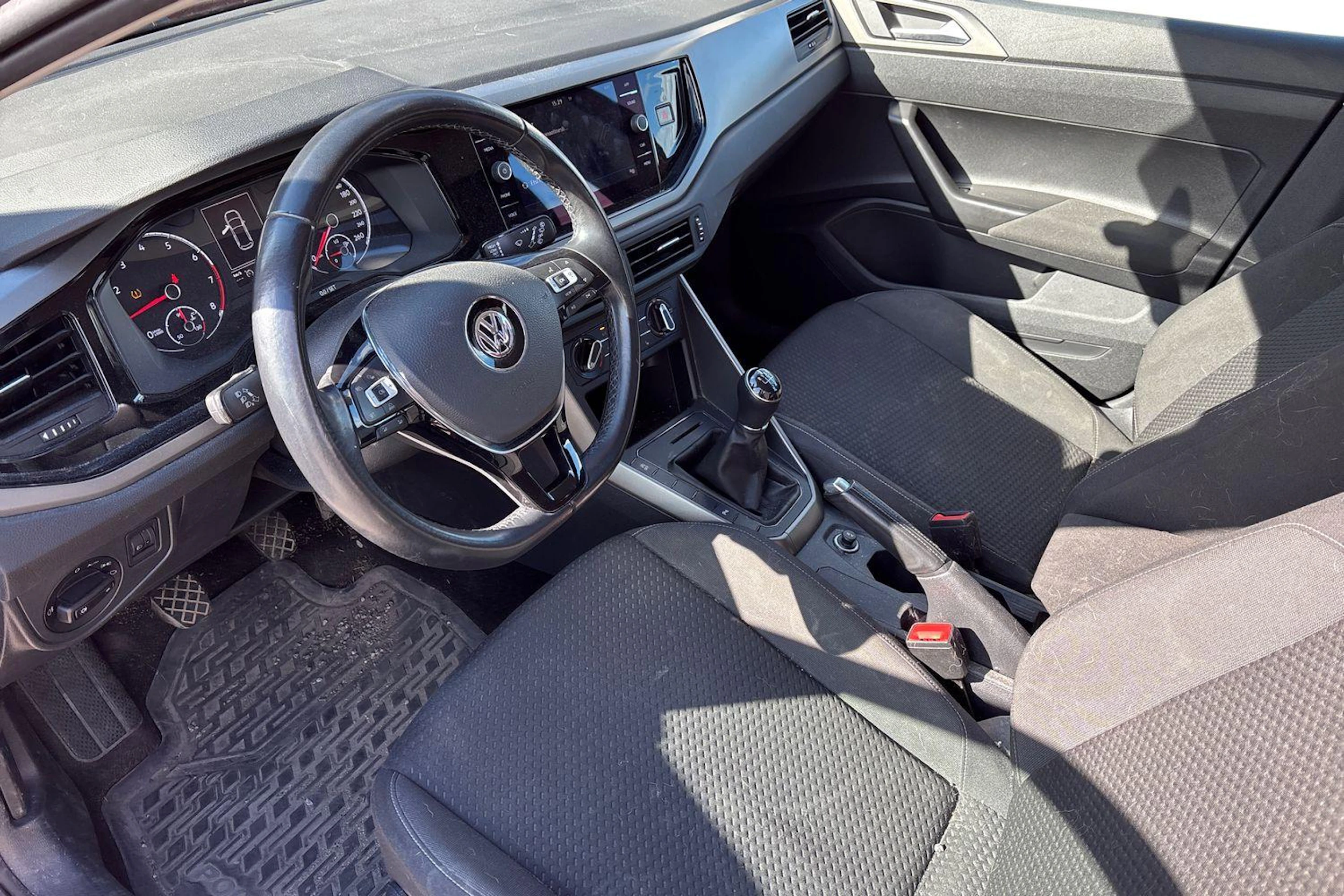 vihreä Volkswagen Polo 2018 kuva 3.