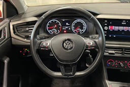 vihreä Volkswagen Polo 2018 kuva 16.