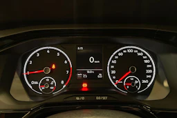 vihreä Volkswagen Polo 2018 kuva 17.