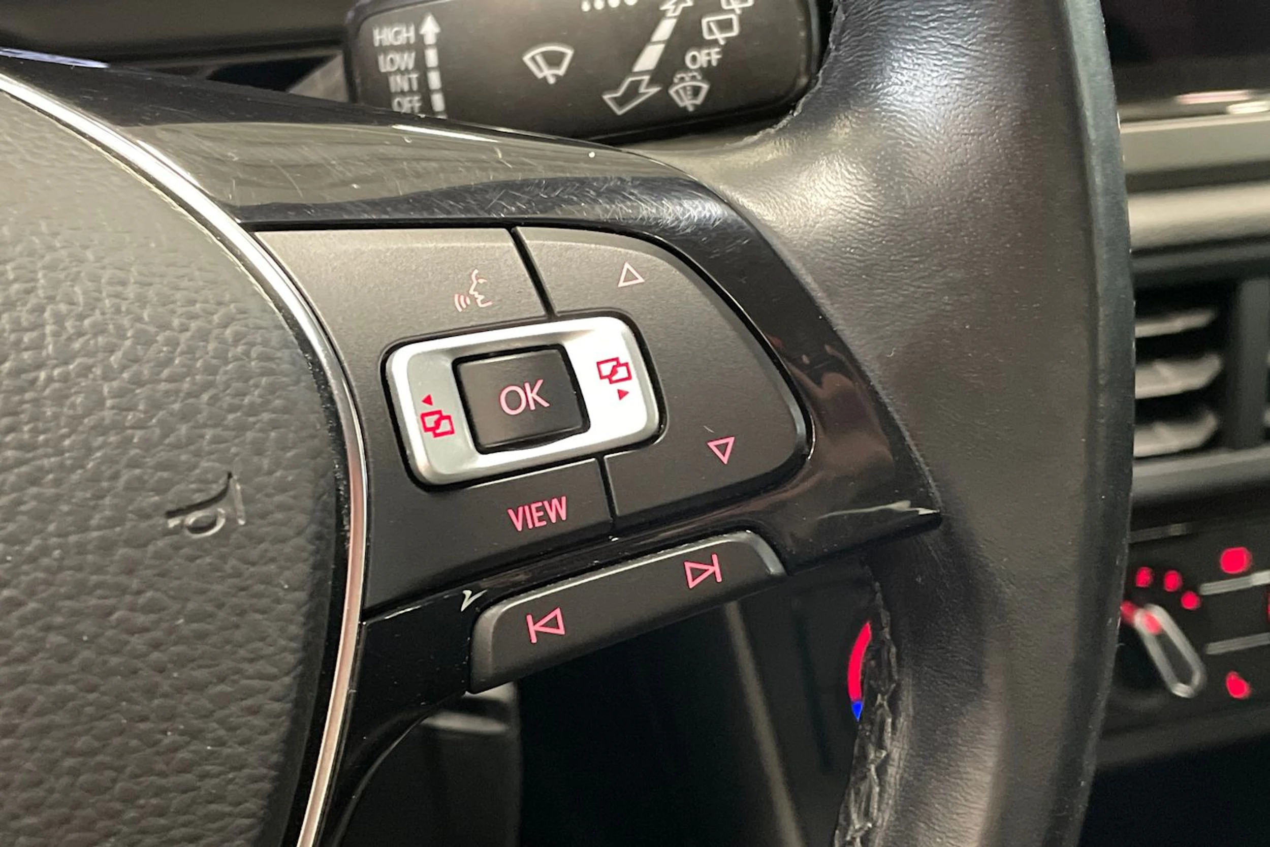 vihreä Volkswagen Polo 2018 kuva 18.