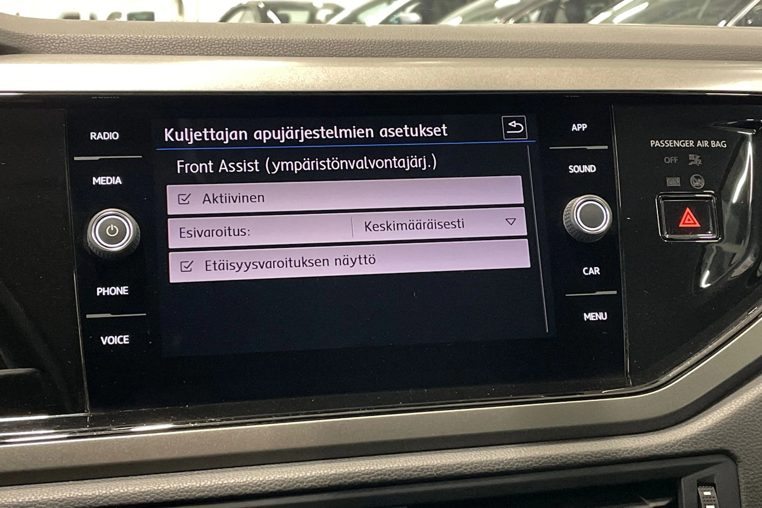 vihreä Volkswagen Polo 2018 kuva 24.