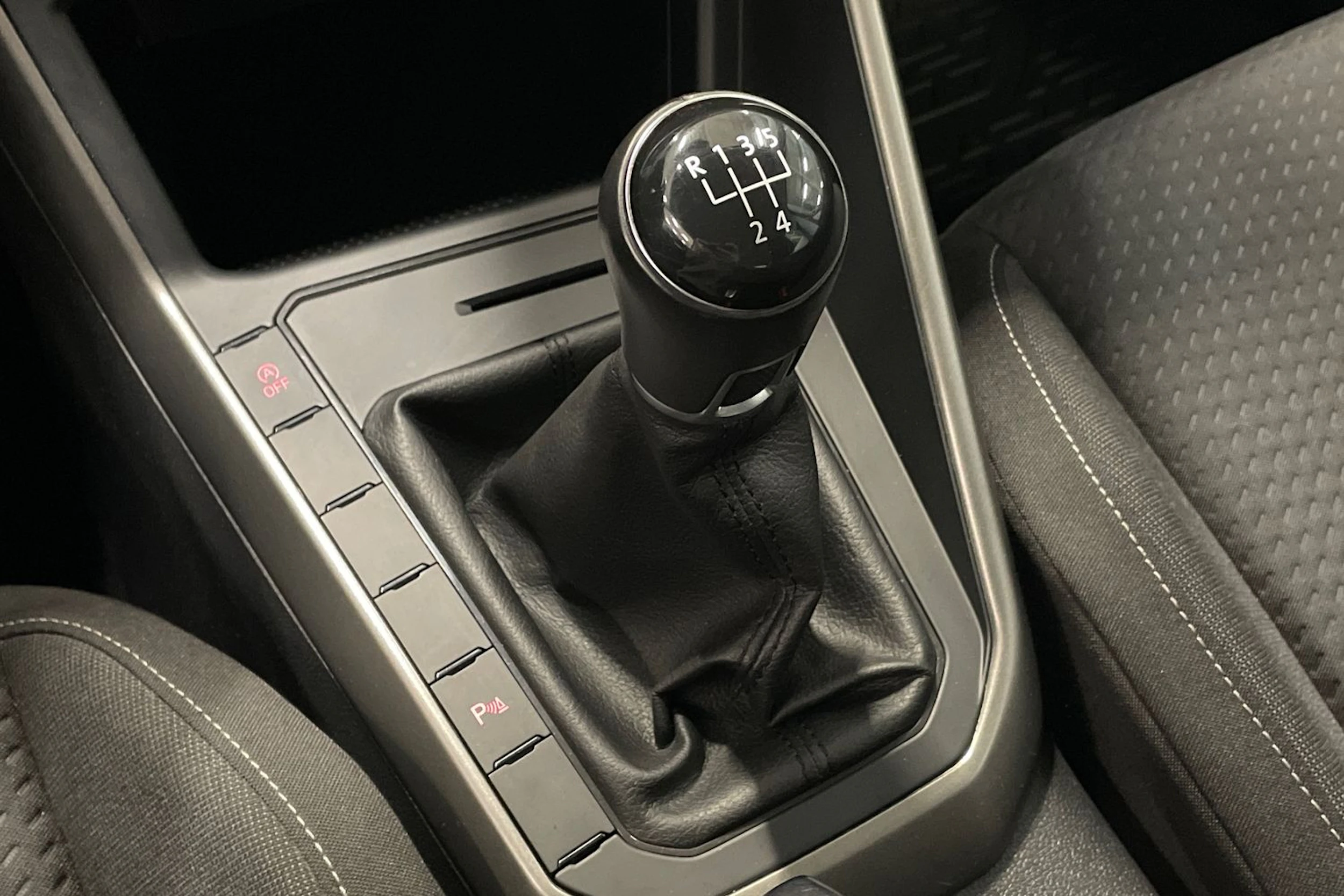 vihreä Volkswagen Polo 2018 kuva 27.