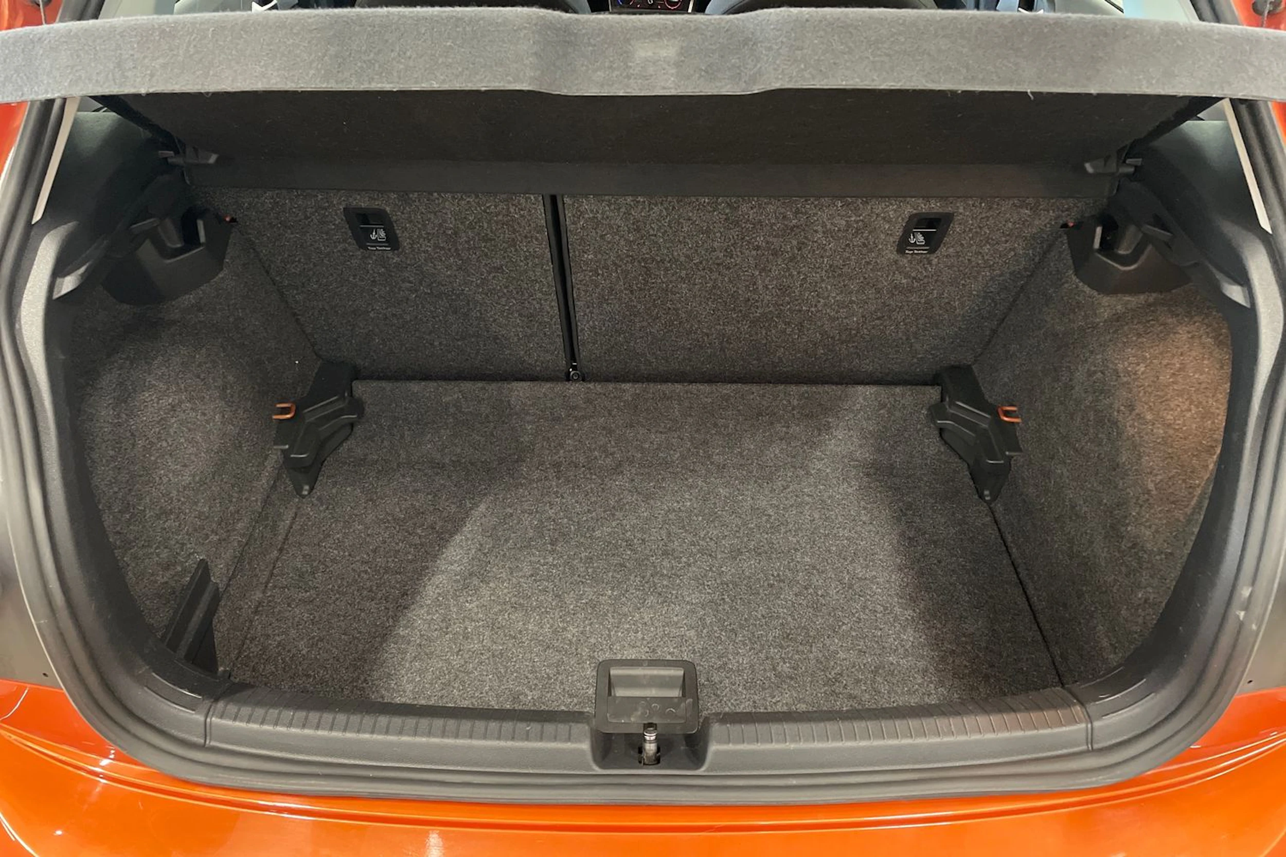 vihreä Volkswagen Polo 2018 kuva 29.