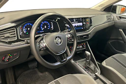 Musta Volkswagen POLO 2018 kuva 6.