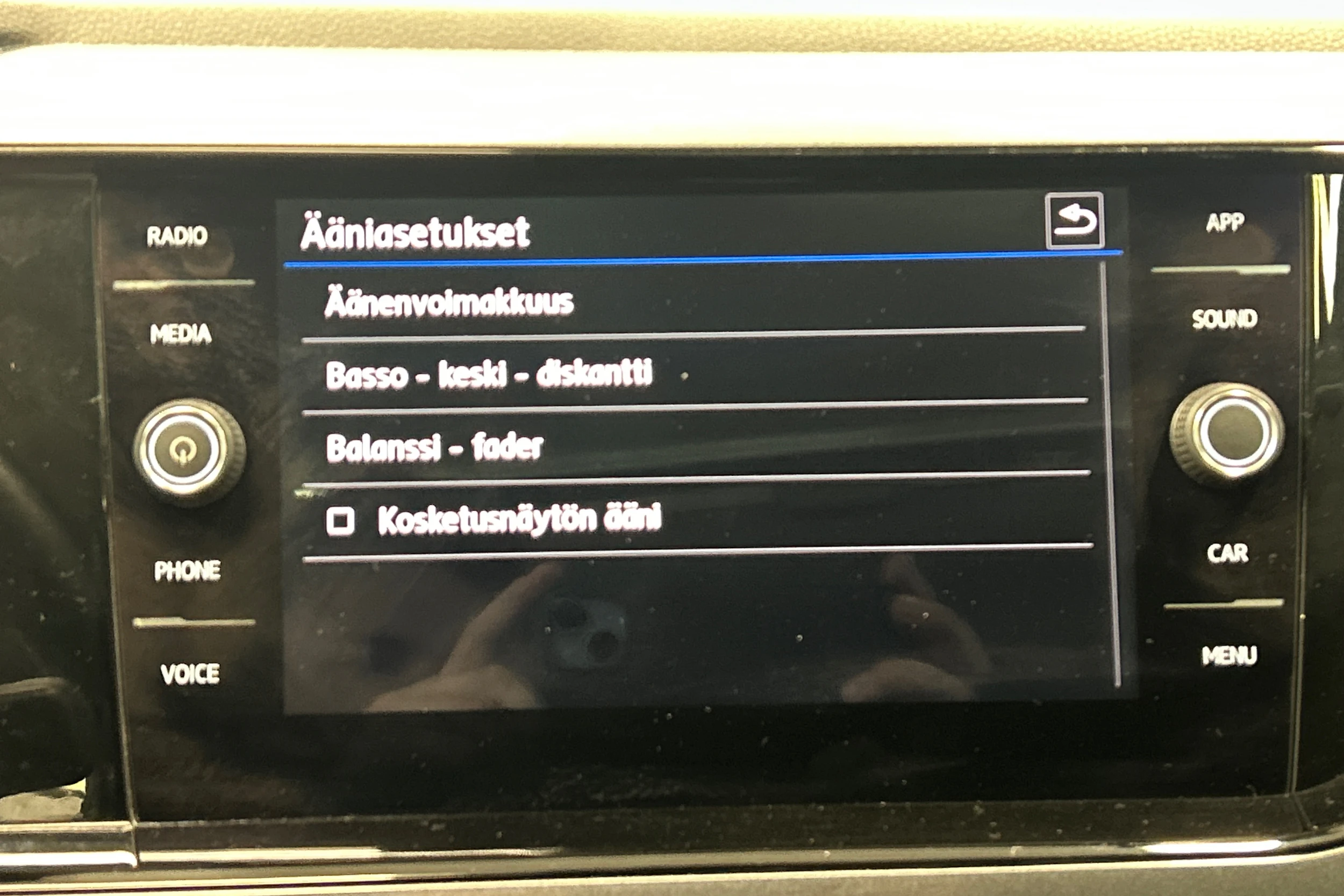 Musta Volkswagen POLO 2018 kuva 21.