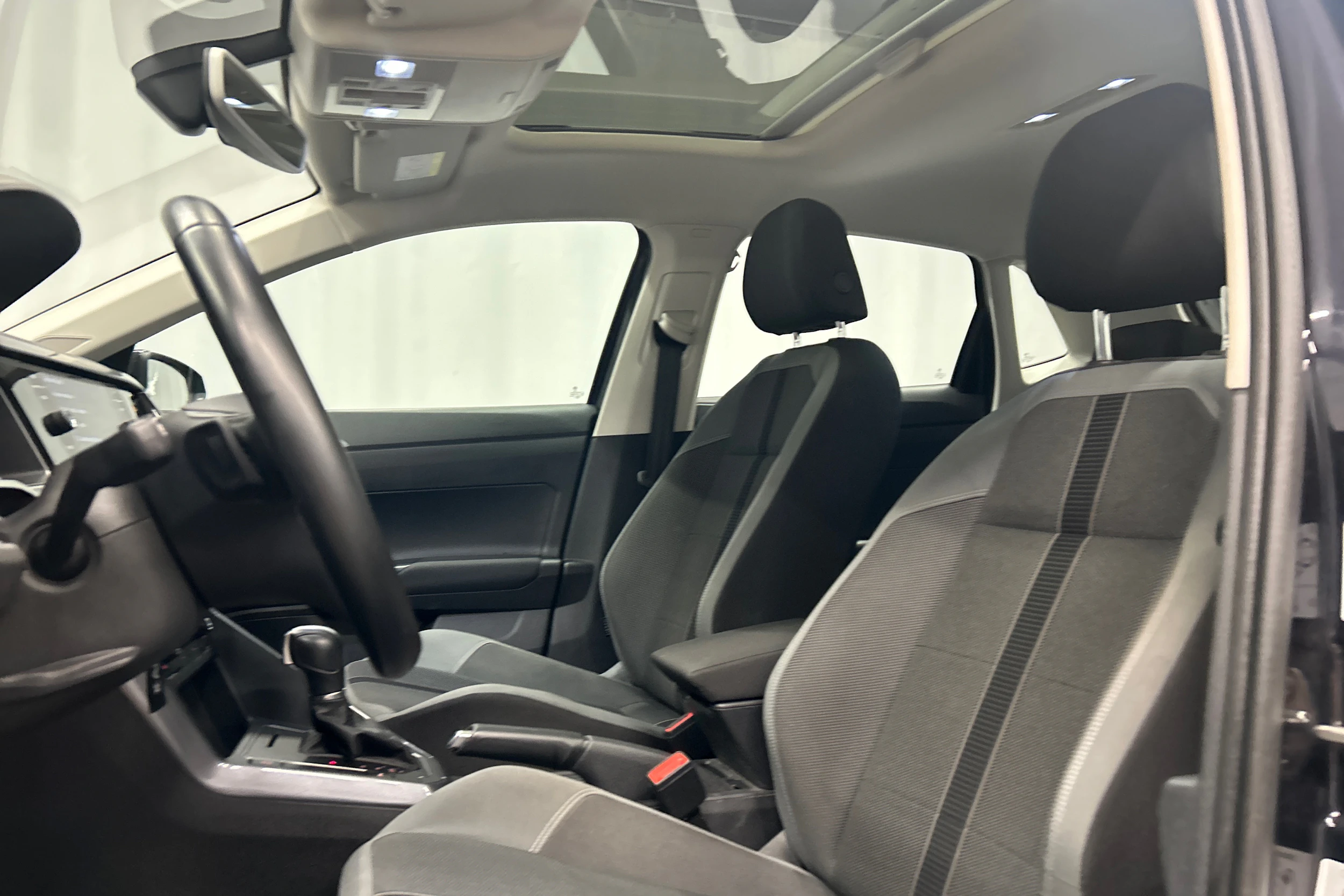Musta Volkswagen POLO 2018 kuva 23.
