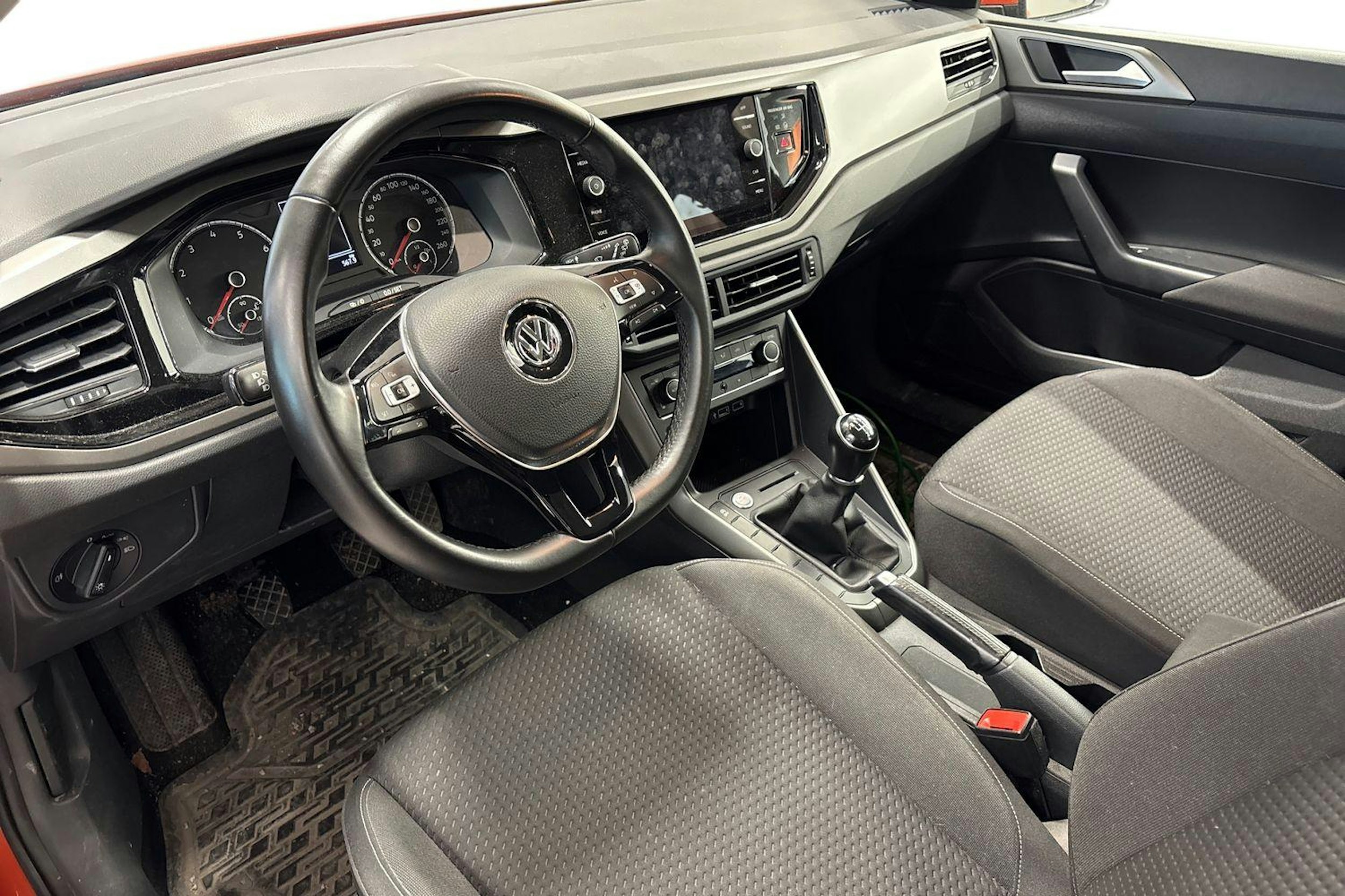 met. vihreä Volkswagen Polo 2018 kuva 3.