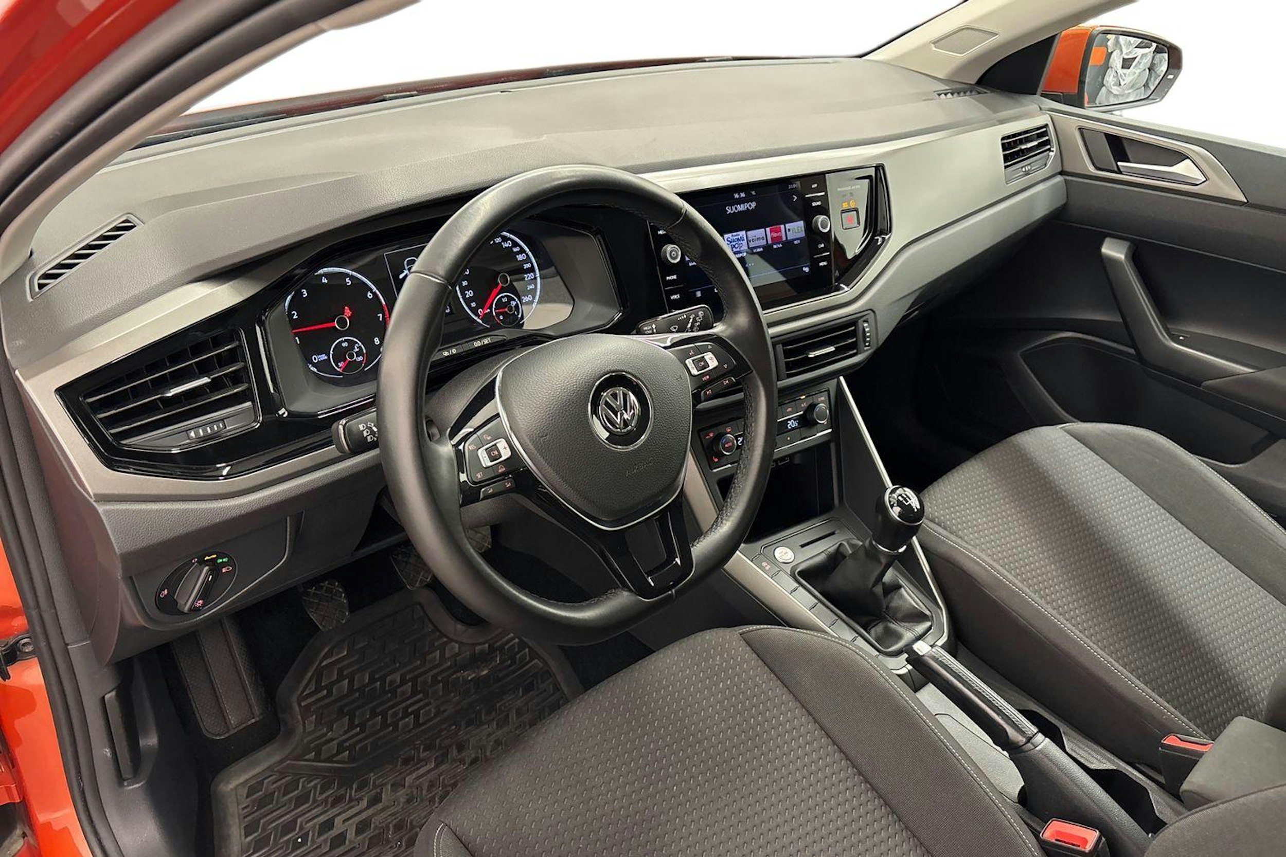 met. vihreä Volkswagen Polo 2018 kuva 6.