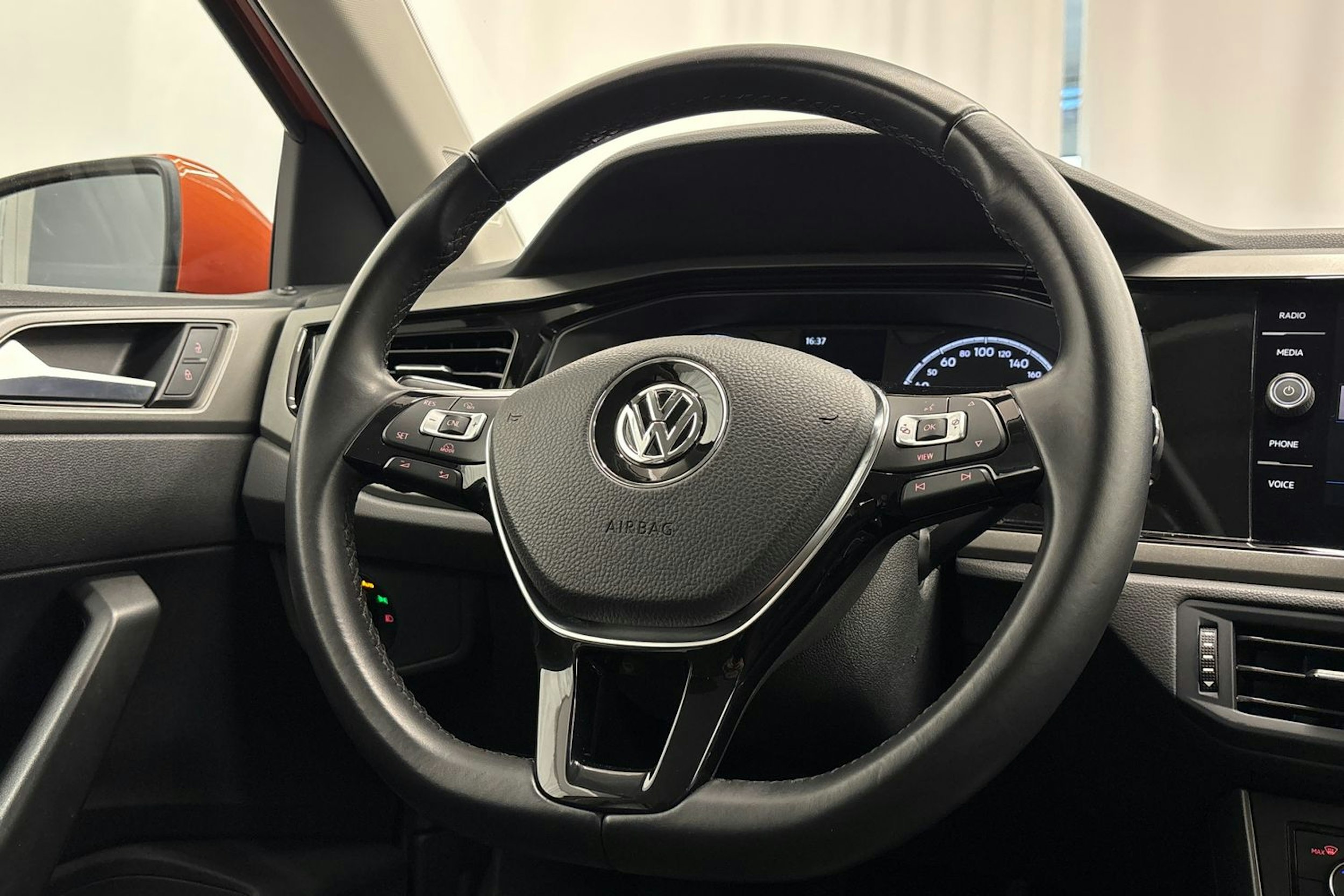 met. vihreä Volkswagen Polo 2018 kuva 12.