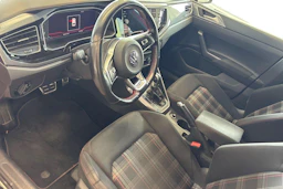 punainen Volkswagen Polo 2018 kuva 3.
