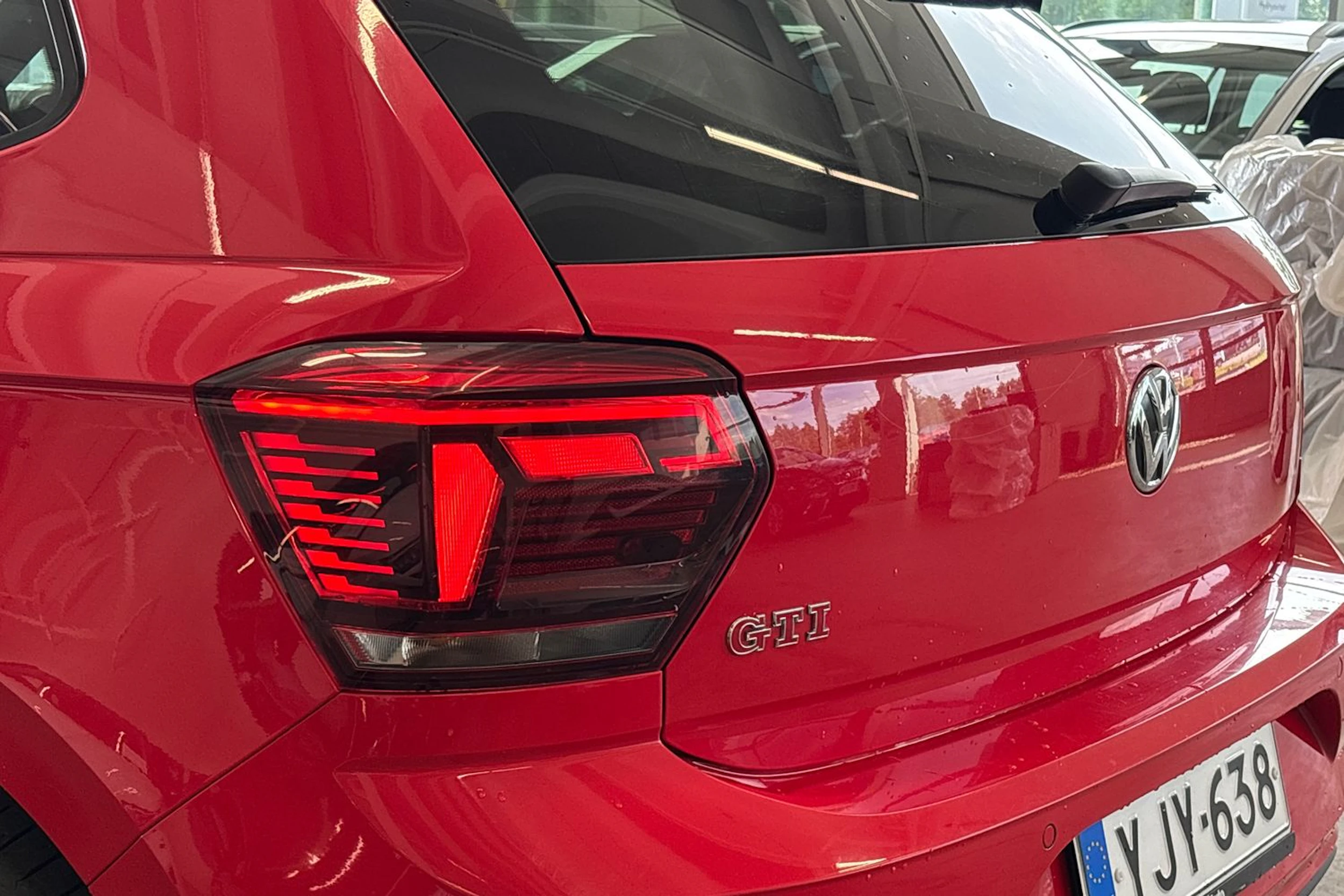 punainen Volkswagen Polo 2018 kuva 5.
