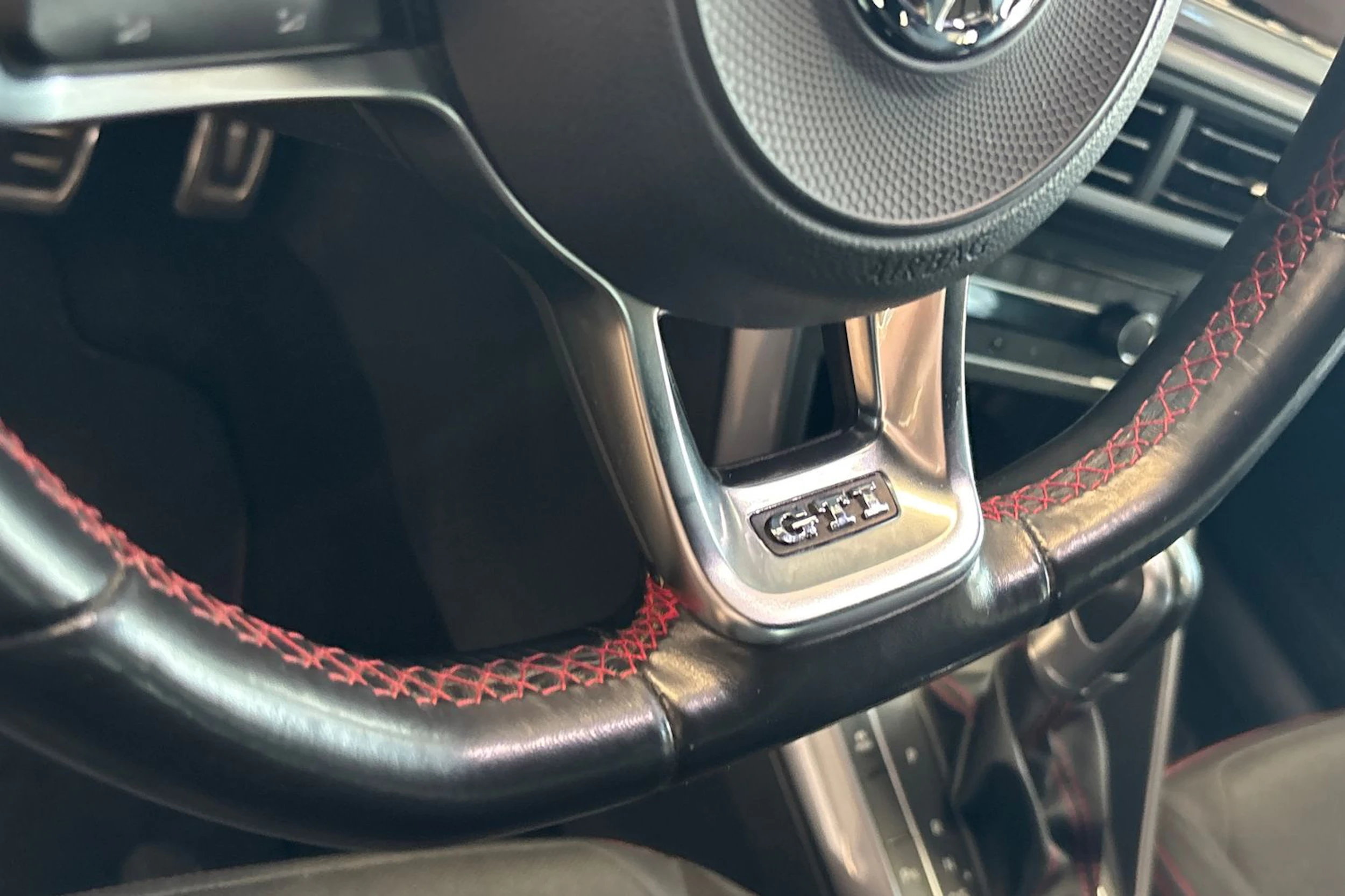 punainen Volkswagen Polo 2018 kuva 6.