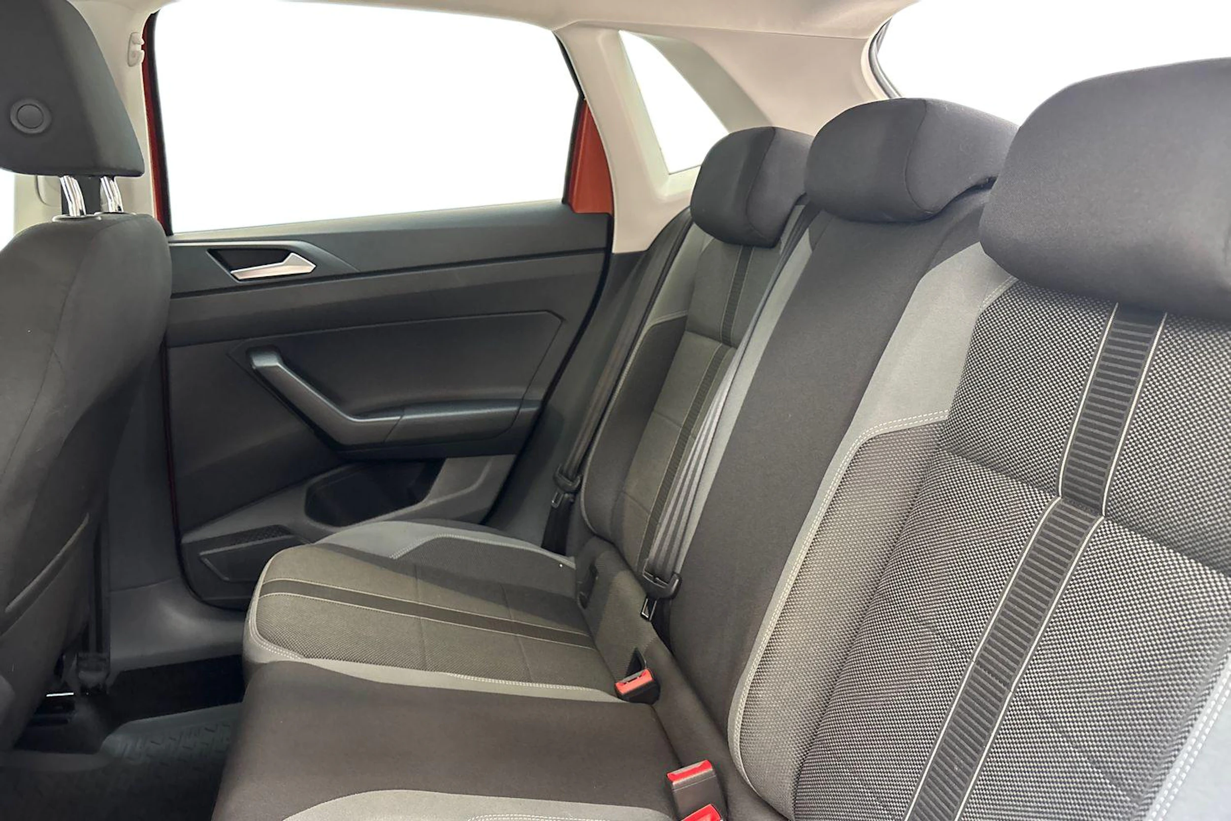 oranssi Volkswagen Polo 2018 kuva 8.