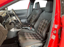 punainen Volkswagen Polo 2018 kuva 6.