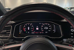 punainen Volkswagen Polo 2018 kuva 13.