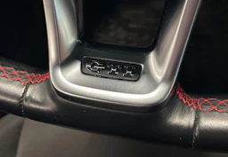 punainen Volkswagen Polo 2018 kuva 16.