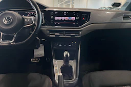 punainen Volkswagen Polo 2018 kuva 18.