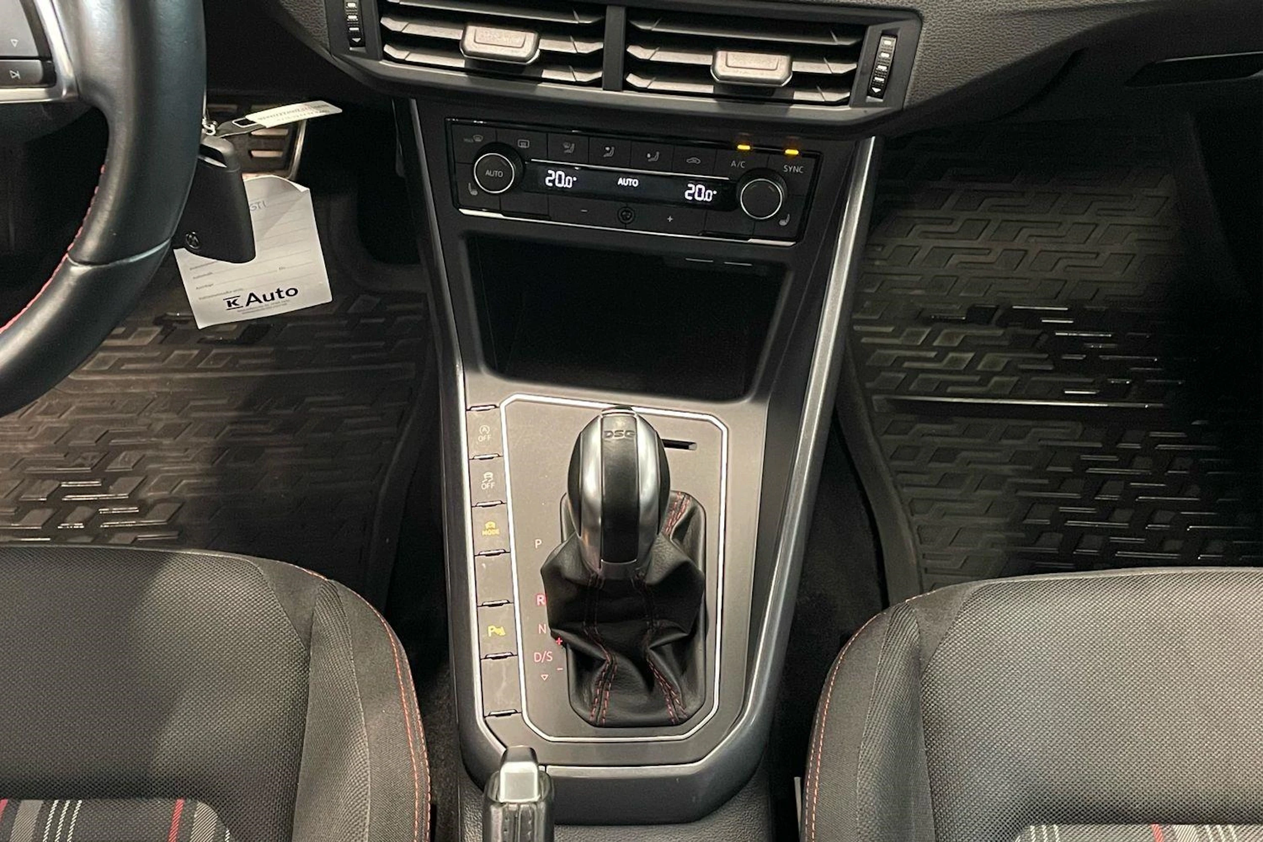 punainen Volkswagen Polo 2018 kuva 26.