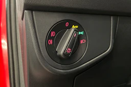 punainen Volkswagen Polo 2018 kuva 27.
