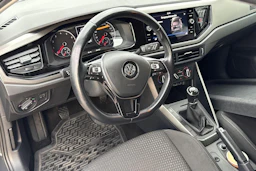Harmaa Volkswagen POLO 2018 kuva 3.