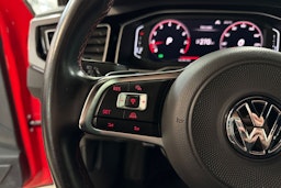 punainen Volkswagen Polo 2019 kuva 16.
