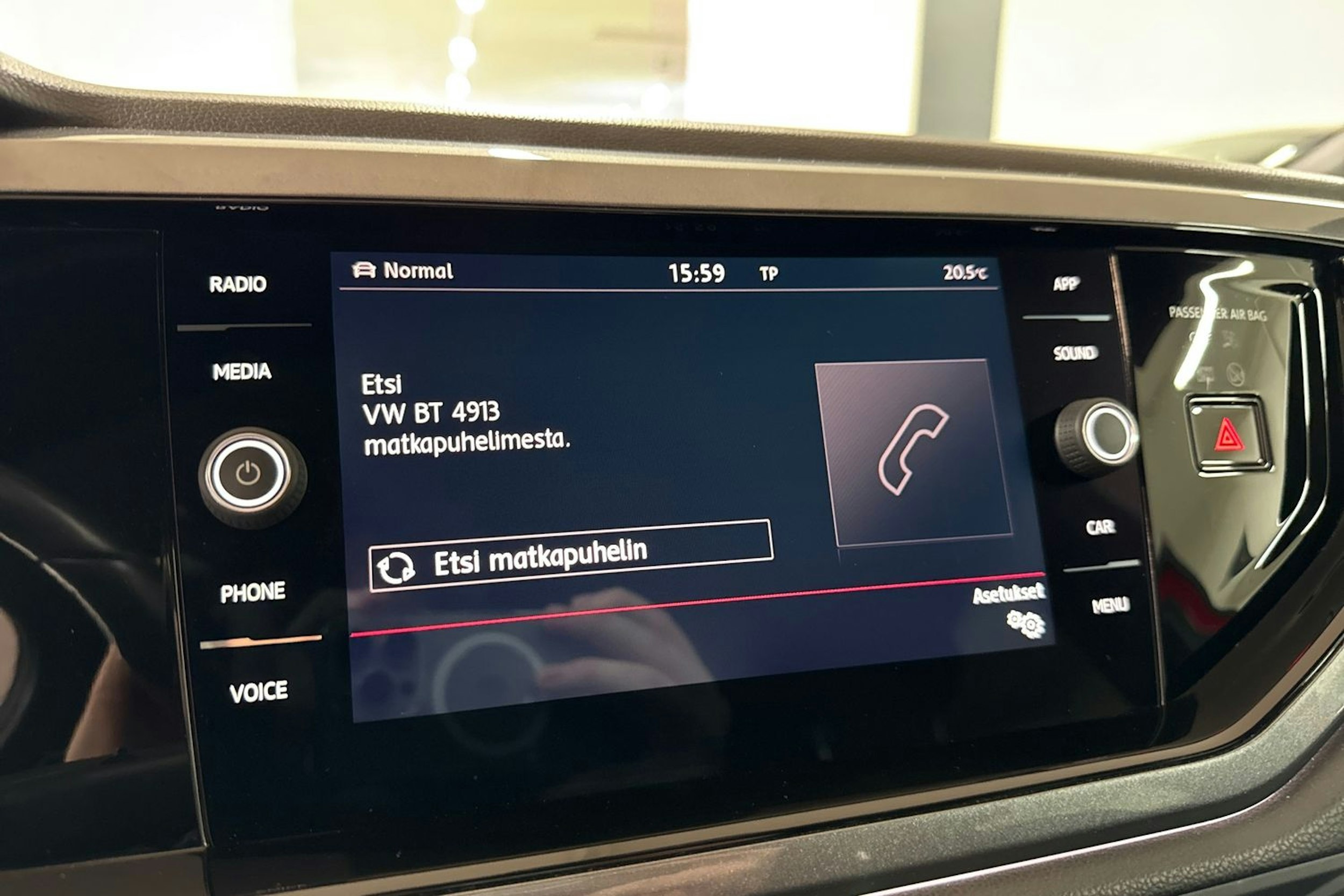 punainen Volkswagen Polo 2019 kuva 19.