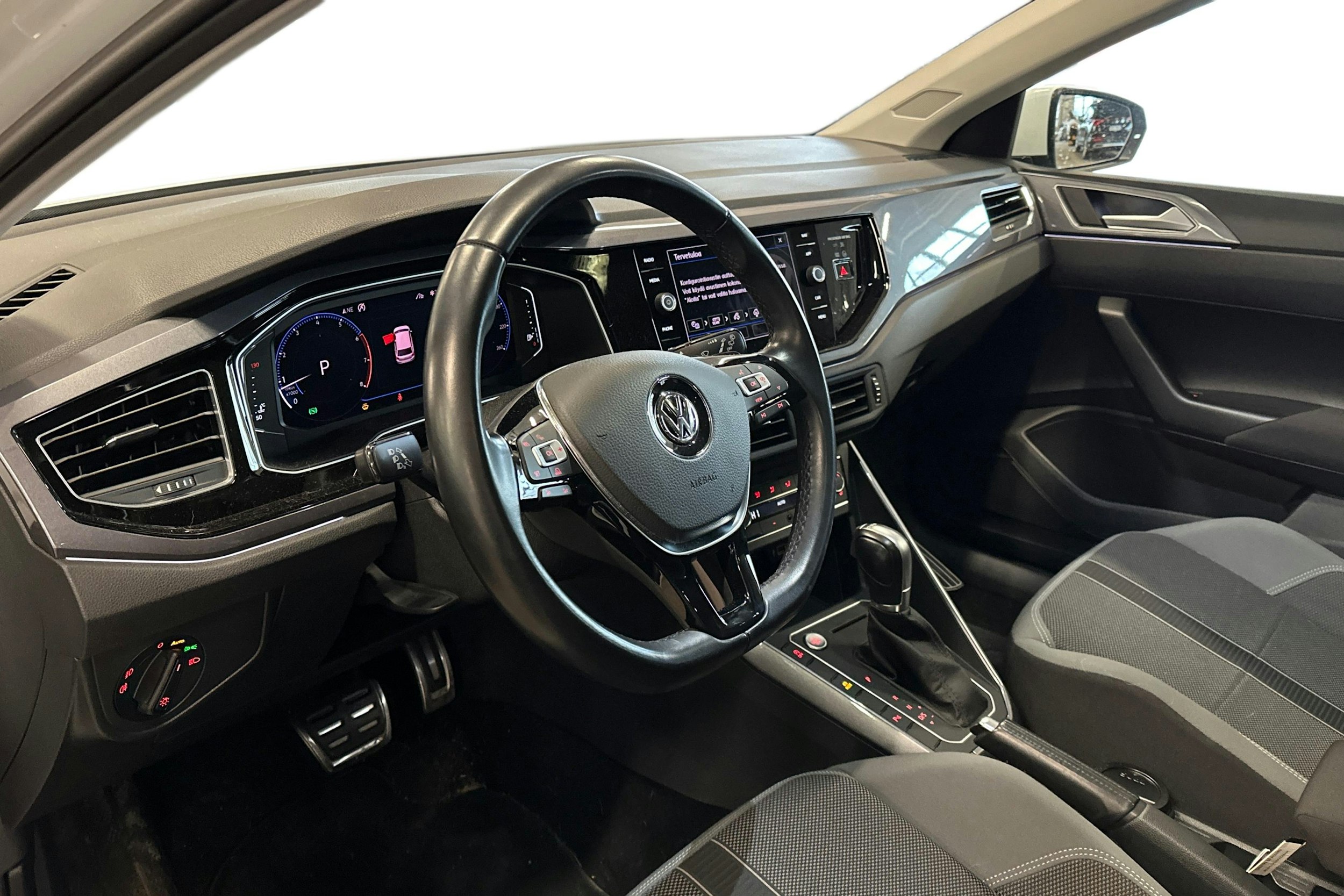 valkoinen Volkswagen Polo 2019 kuva 3.